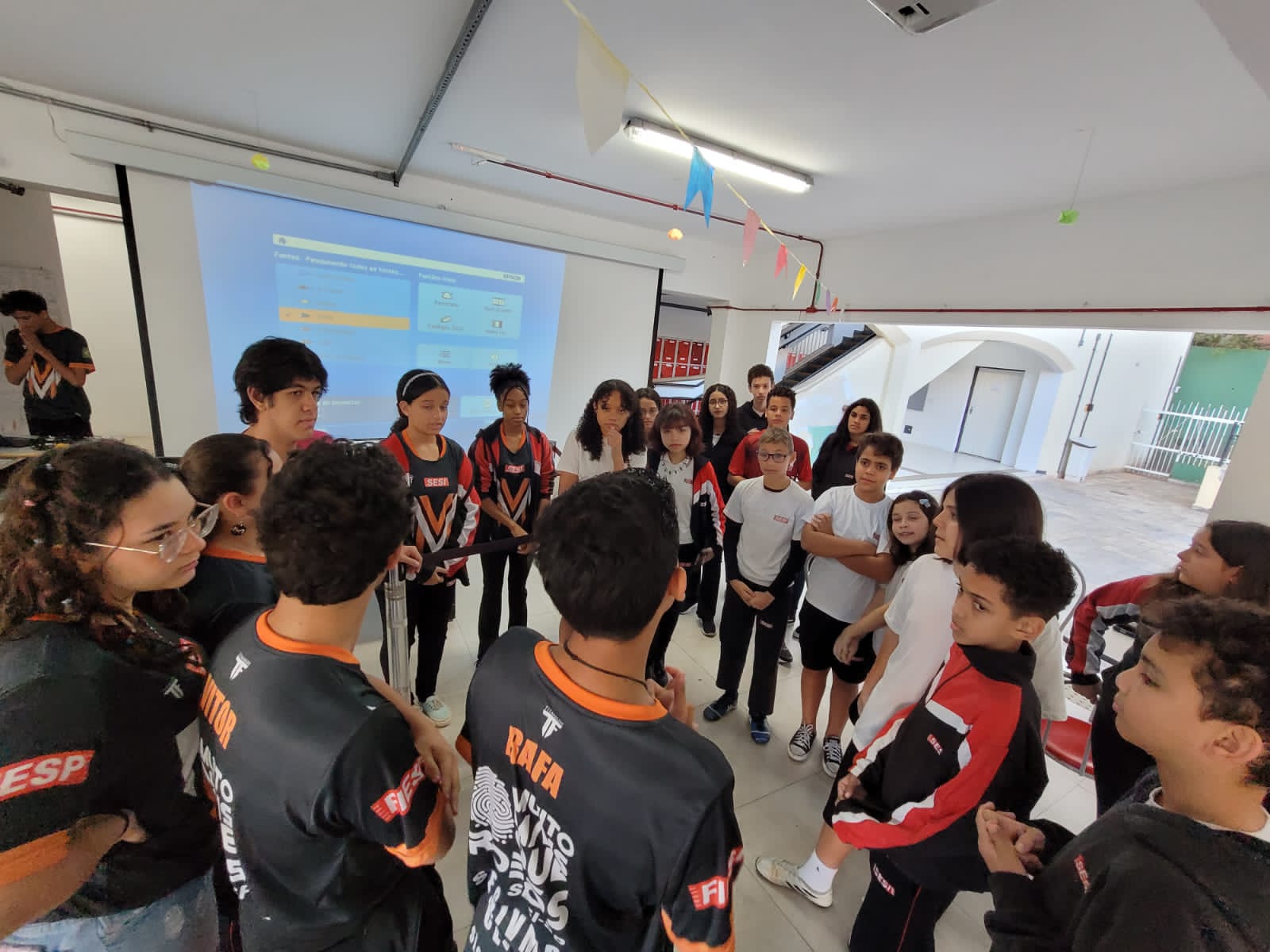 Apresentação de projeto da equipe VMRT